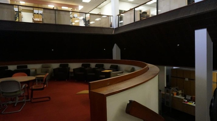WLA.Uni.Library.16
