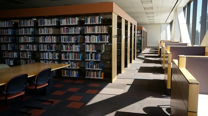 WLA.Uni.Library.21
