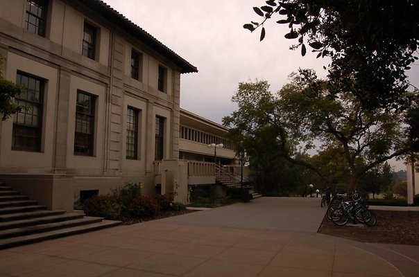 OXY.Uni..Library.06