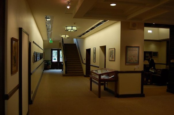 OXY.Uni..Library.25