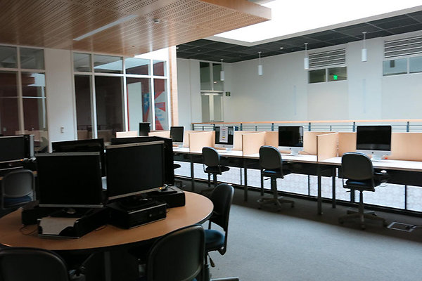 LA.Valley.College.Library.18