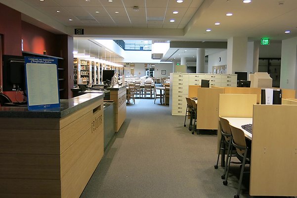 LA.Valley.College.Library.43