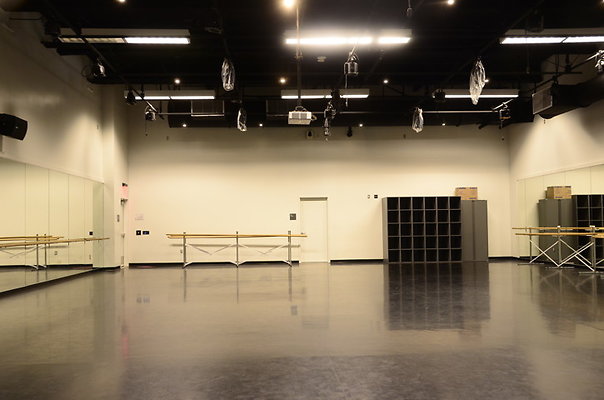 ELAC DanceStudio 03