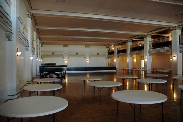 MainHall11