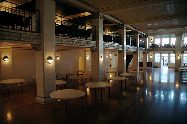 MainHall06