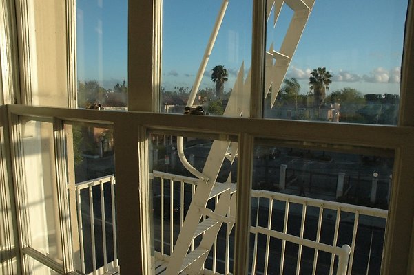 2ndFloor23