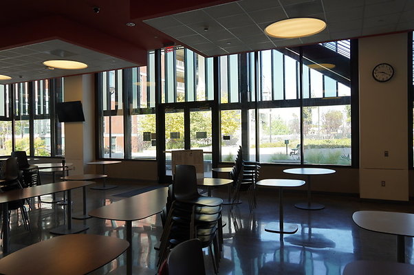 ELAC-Cafeteria 13