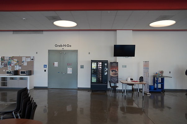 ELAC-Cafeteria 09