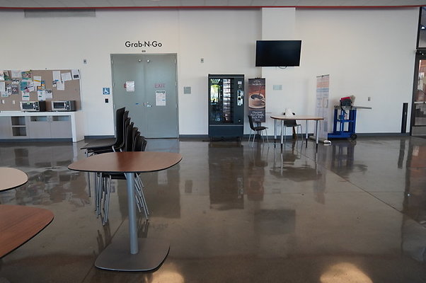 ELAC-Cafeteria 22