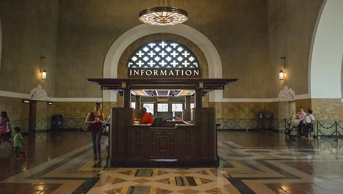 Union-Station-Waiting-Areas-003