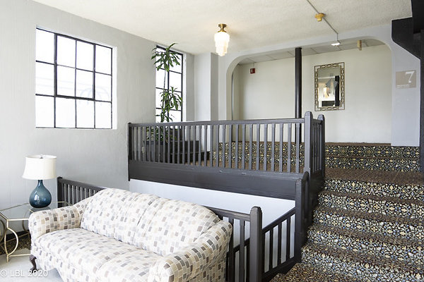 DWTNHISTORICAPT-LBL -50