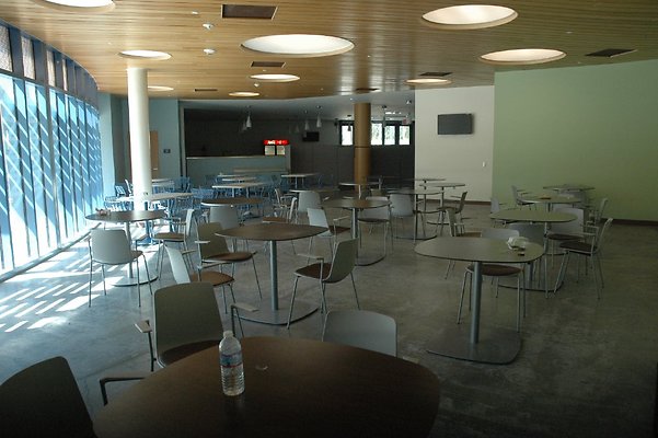 Pierce-Cafeteria 18