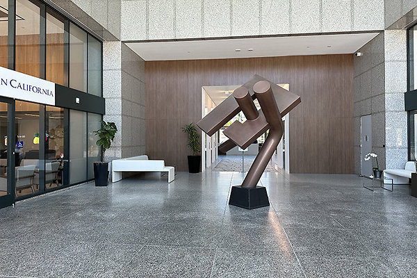 Lobby LP 801-North-Brand Glendale