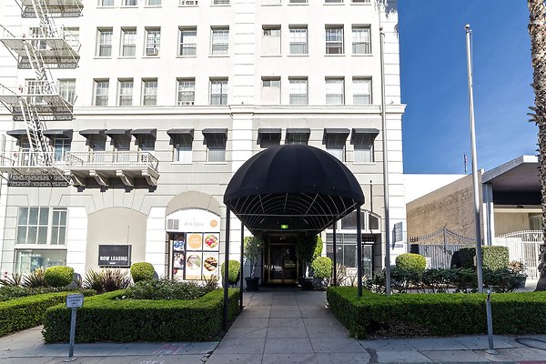 Lobby Wilshire Royal A2F 122.LA