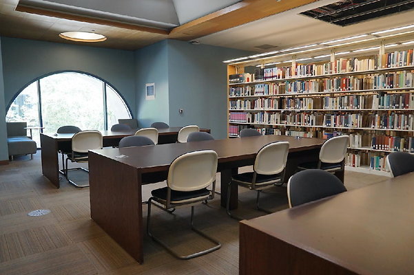 Pierce-Library 20