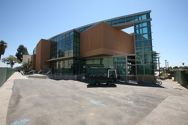 Bailey.ELA.UNI.Library.01