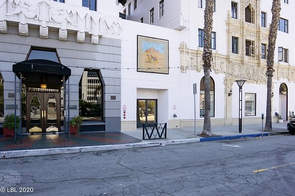 DWTNHISTORICAPT-LBL-103 2