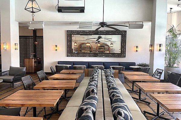 VerandaHotelFig0008