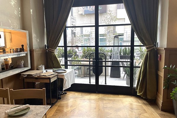 BrevaHotelFig0003
