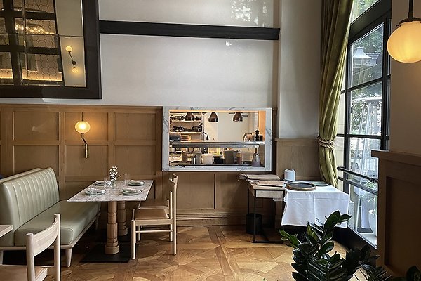BrevaHotelFig0004