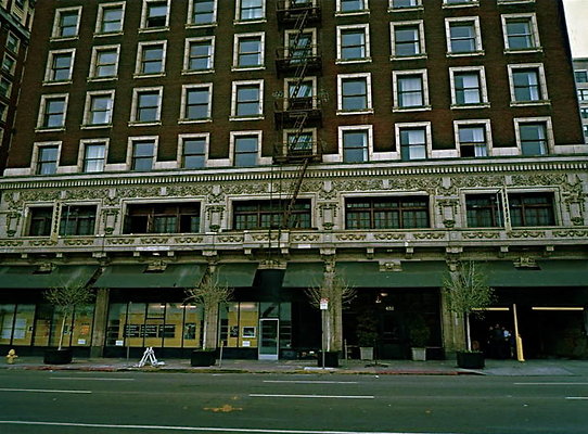 The Rosslyn.Lobby Wynn.04
