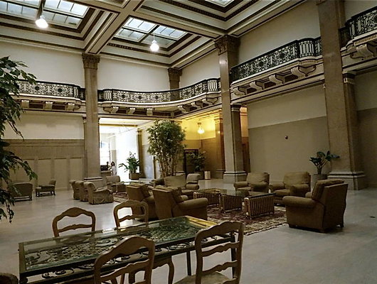 The Rosslyn.Lobby Wynn.01