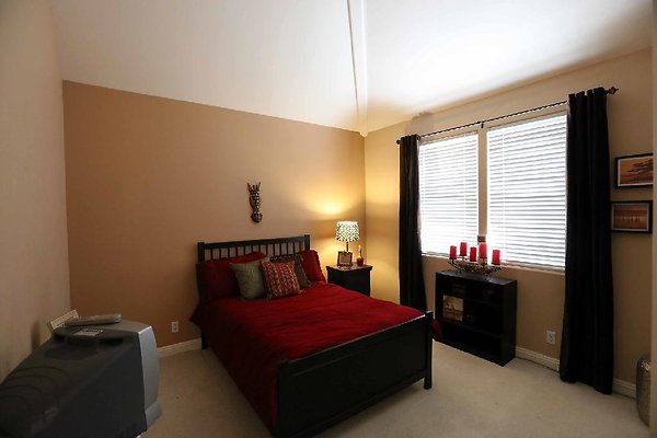 626B Bedroom2 0073 626B Bedroom2 0073