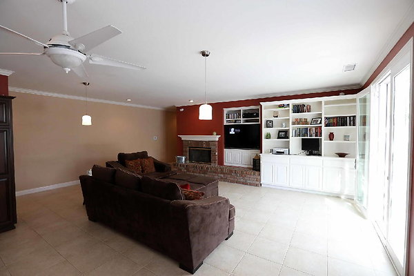 626B Family Room 0061 626B Family Room 0061