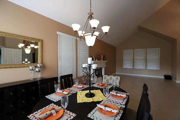 626B Dining & Living Rooms 0038 626B Dining & Living Rooms 0038