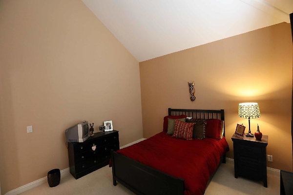 626B Bedroom2 0074 626B Bedroom2 0074