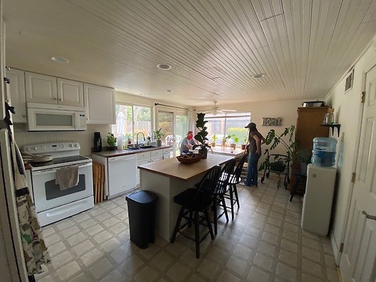 UNIVERSAL-B597-SCV-13 UNIVERSAL-B597-SCV-13