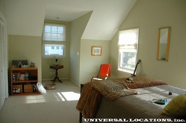 UNIVERSAL-6832-LA-33 UNIVERSAL-6832-LA-33