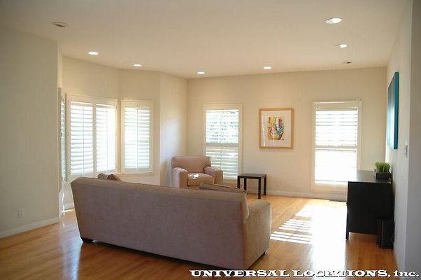 UNIVERSAL-6832-LA-9 UNIVERSAL-6832-LA-9