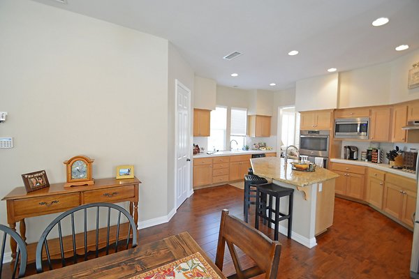 UNIVERSAL-A660-SCV-33 UNIVERSAL-A660-SCV-33