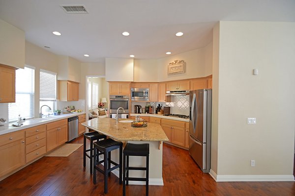 UNIVERSAL-A660-SCV-34 UNIVERSAL-A660-SCV-34