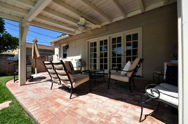 8821 patio 1 8821 patio 1