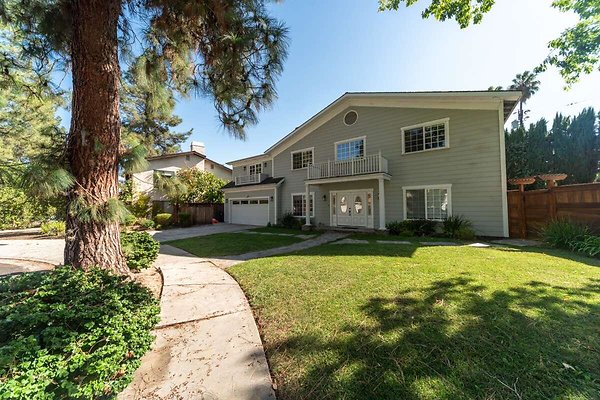 CAST 13879-Woodland Hills