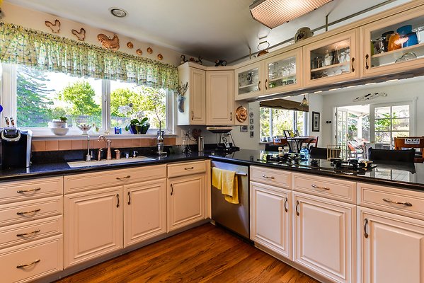 UNIVERSAL-A751-CW-3 UNIVERSAL-A751-CW-3