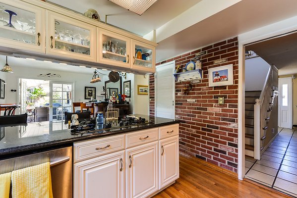 UNIVERSAL-A751-CW-4 UNIVERSAL-A751-CW-4