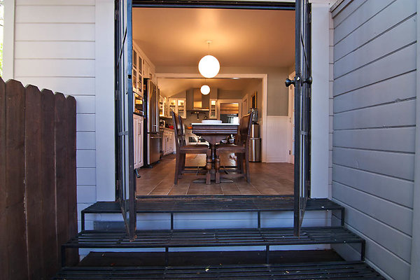 17-cynthiahouse 36 jpg 17-cynthiahouse 36 jpg