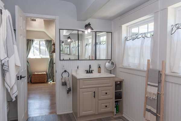 34-normanhouse 35 jpg 34-normanhouse 35 jpg