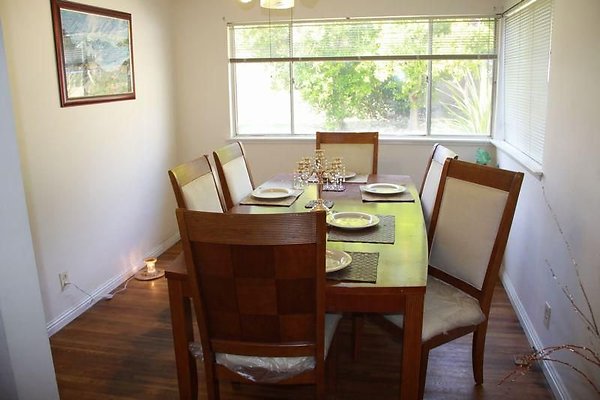 UNIVERSAL-8835-CW-17 UNIVERSAL-8835-CW-17