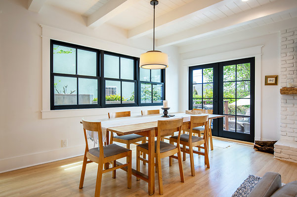 UNIVERSAL-D304-LB-18 UNIVERSAL-D304-LB-18