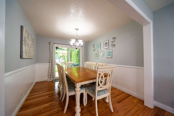 13335 dining 1 13335 dining 1