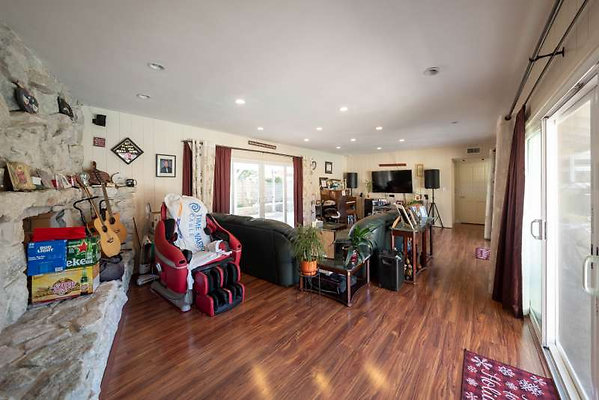 11957 den 4 11957 den 4