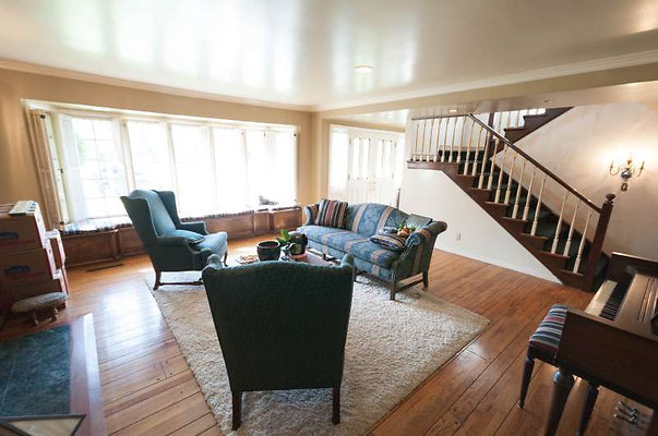 10822 living 1 10822 living 1