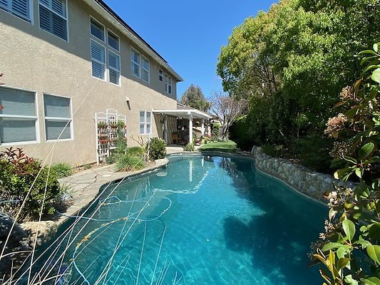 UNIVERSAL-B593-SCV-16 UNIVERSAL-B593-SCV-16