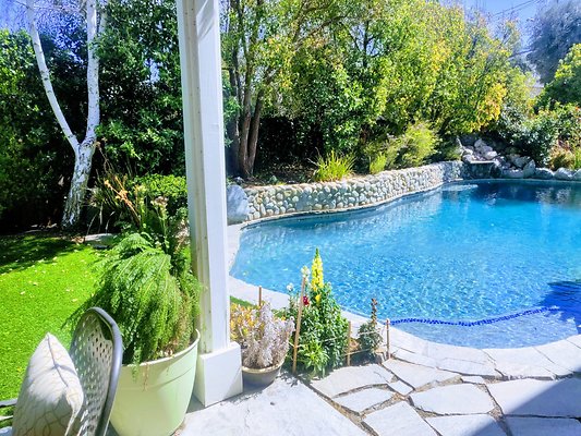 UNIVERSAL-B593-SCV-102