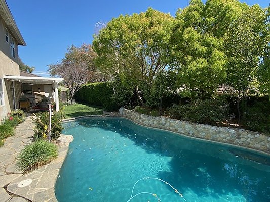 UNIVERSAL-B593-SCV-17 UNIVERSAL-B593-SCV-17