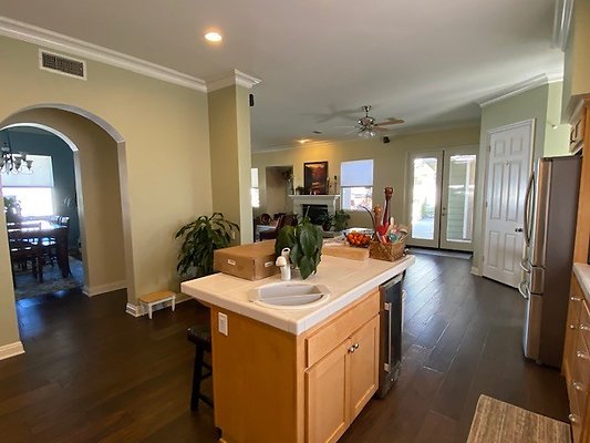 UNIVERSAL-B593-SCV-49 UNIVERSAL-B593-SCV-49